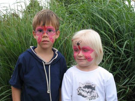 Jonathan und Amelie im Schmetterling-Look