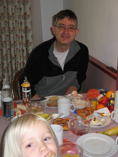 Frank und Amelie beim Früstück